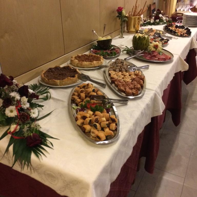 Hotel Della Posta Biasca Εξωτερικό φωτογραφία