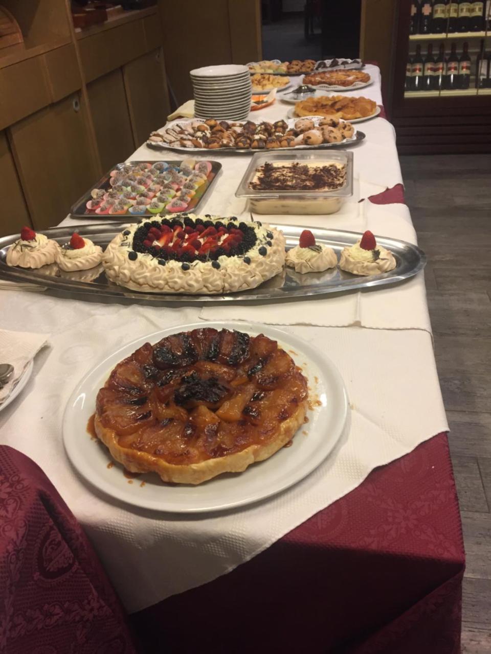 Hotel Della Posta Biasca Εξωτερικό φωτογραφία